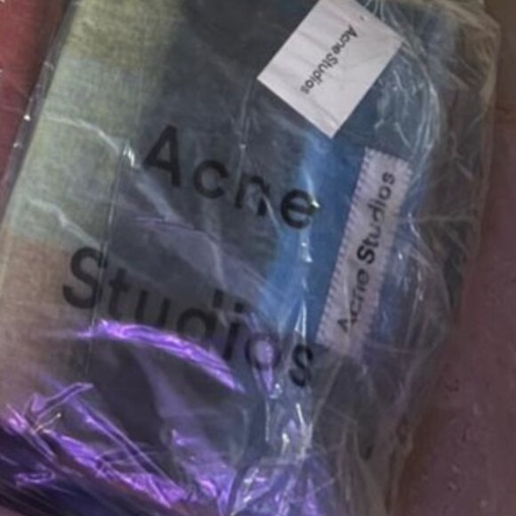 Acne studios scarf - Picture 4 of 4